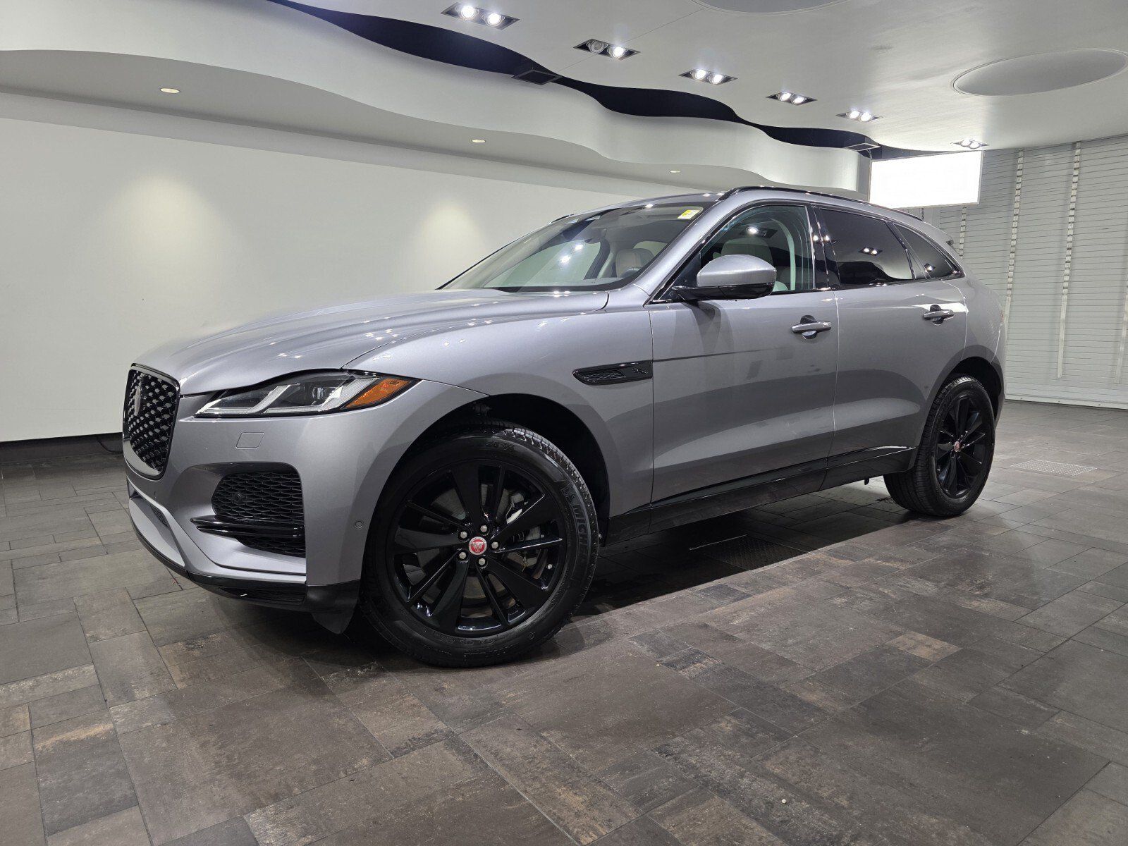 Used 2021 Jaguar F-PACE S AWD/4WD image 1