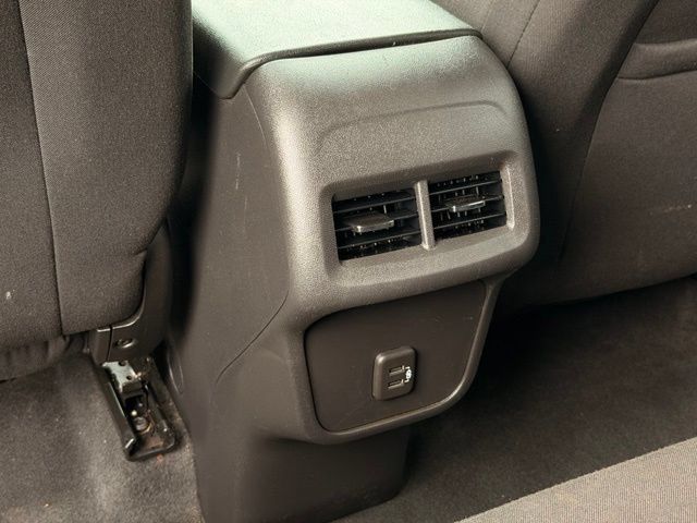 Used 2022 Chevrolet Equinox LT AWD/4WD image 14