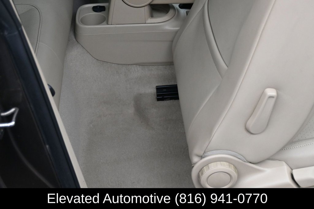 Used 2015 Volkswagen Beetle TDI FWD image 12