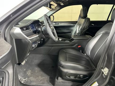 Used 2024 Jeep Grand Cherokee Limited 4xe image 11