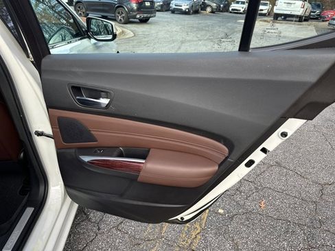Used 2017 Acura TLX w/ Technology Package image 19
