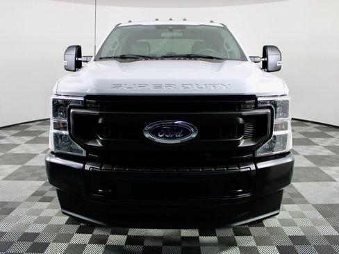 Used 2022 Ford F350 XL w/ Power Equipment Group image 2