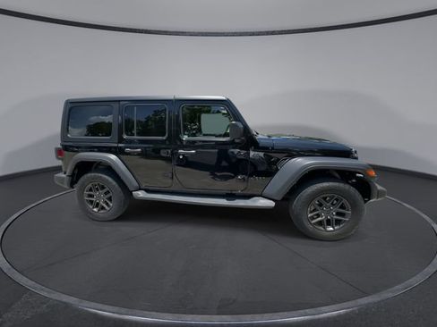 Used 2024 Jeep Wrangler Unlimited Sport AWD/4WD image 9