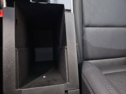 Used 2026 Chevrolet Equinox LT w/ Convenience Package II image 24