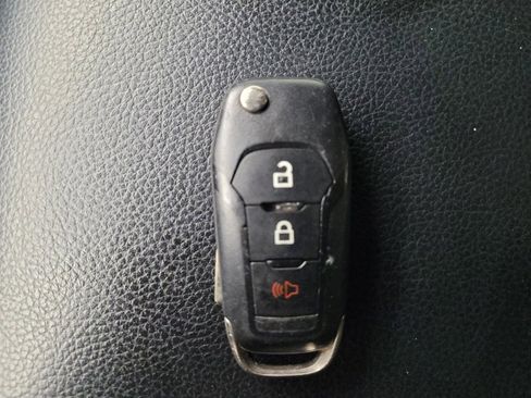 Used 2016 Ford F150 XLT image 32