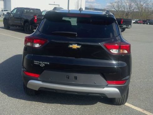 Used 2023 Chevrolet TrailBlazer LT w/ Confidence II Package AWD/4WD image 7