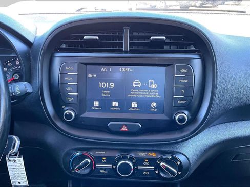 Used 2020 Kia Soul GT-Line FWD image 7