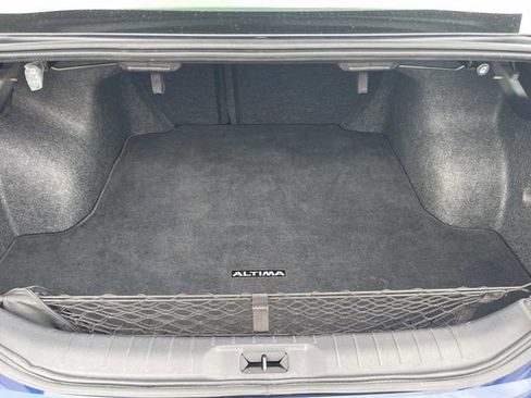 Used 2023 Nissan Altima 2.5 SR FWD image 12