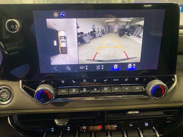 New 2026 Chevrolet Colorado ZR2 w/ Technology Package AWD/4WD image 20