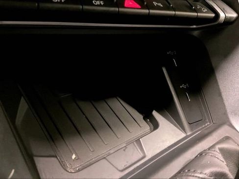 Certified 2025 Audi Q3 2.0T Premium w/ Convenience Package image 33