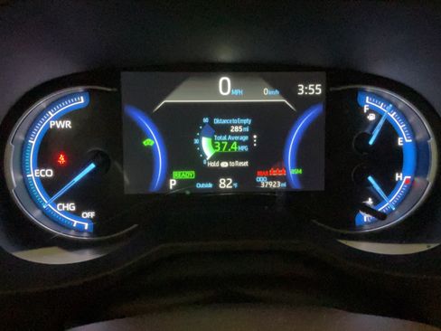 Certified 2025 Toyota RAV4 XLE AWD/4WD image 10