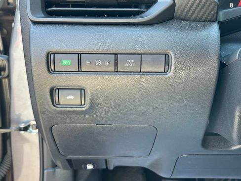 Used 2024 Nissan Sentra S FWD image 13