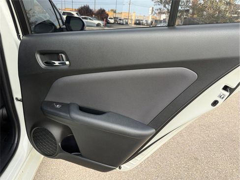 Used 2017 Toyota Prius Three Touring image 29