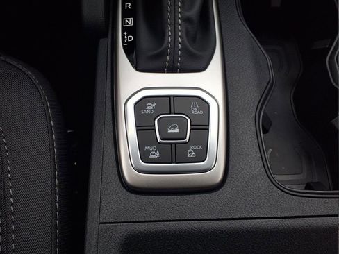 New 2026 Nissan Frontier SV w/ Tow Package image 19