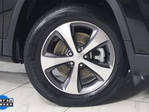 Used 2022 Jeep Cherokee Limited image 14