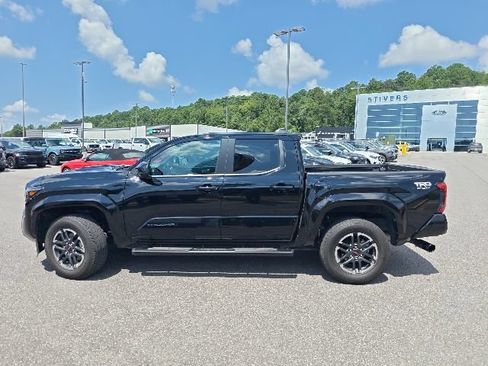 Used 2024 Toyota Tacoma TRD Sport RWD image 6