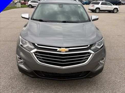 Used 2018 Chevrolet Equinox Premier FWD image 10