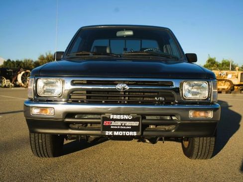 Used 1994 Toyota Pickup DX image 7