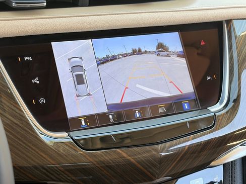 Certified 2025 Cadillac XT6 Sport w/ Platinum Package AWD/4WD image 29