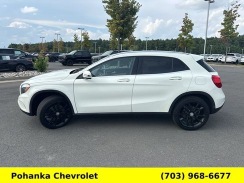 Used 2017 Mercedes-Benz GLA 250 4MATIC image 4