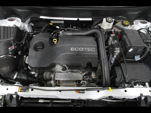 Certified 2021 Chevrolet Equinox LS AWD/4WD image 21