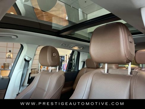 Used 2024 Mercedes-Benz GLS 450 4MATIC image 23
