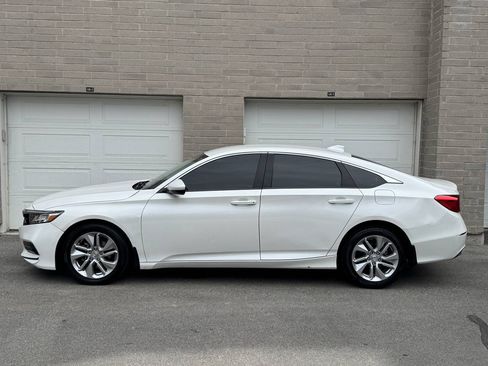 Used 2020 Honda Accord LX image 2