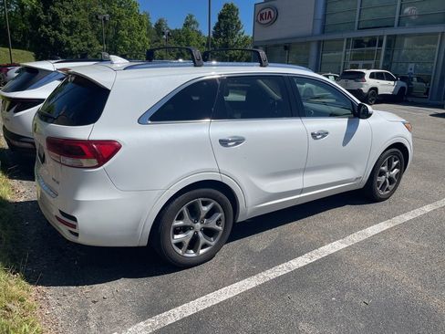 Used 2017 Kia Sorento SX AWD/4WD image 2