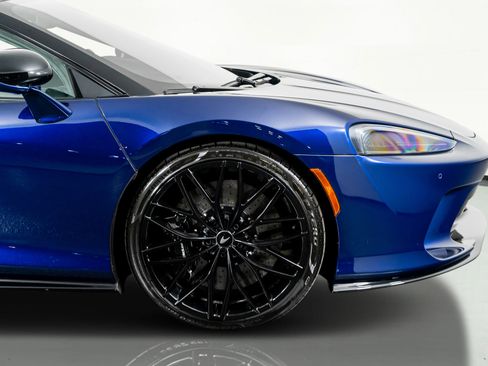 Used 2023 McLaren GT image 6