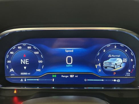 Used 2024 Chevrolet Tahoe Premier w/ Premium Package image 32