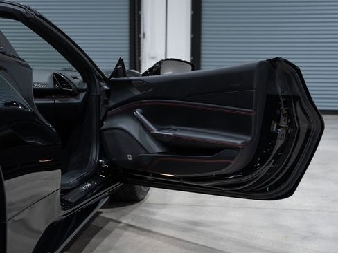 Used 2018 Ferrari 488 Spider image 35