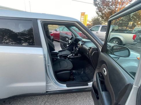 Used 2016 Kia Soul image 20