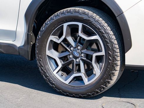 Used 2017 Subaru Crosstrek 2.0i Limited AWD/4WD image 8