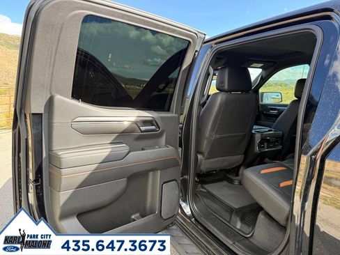 Used 2022 GMC Sierra 1500 AT4 w/ Technology Package AWD/4WD image 24