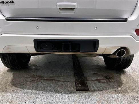 Used 2020 Jeep Grand Cherokee Altitude image 25