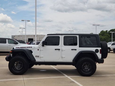 Used 2021 Jeep Wrangler Unlimited Rubicon w/ Xtreme Recon 35" Tire Package AWD/4WD image 4
