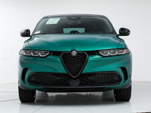 Used 2024 Alfa Romeo Tonale Veloce AWD/4WD image 8