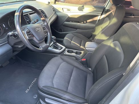 Used 2018 Hyundai Elantra Value Edition FWD image 13