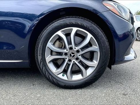 Used 2018 Mercedes-Benz C 300 4MATIC Sedan image 9