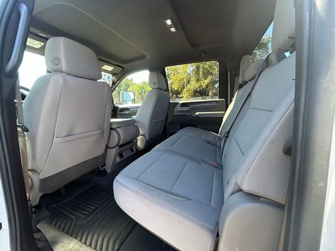 Used 2024 Chevrolet Silverado 3500 LT image 14