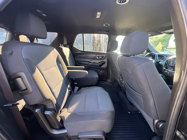 Used 2023 Chevrolet Traverse LT FWD image 13