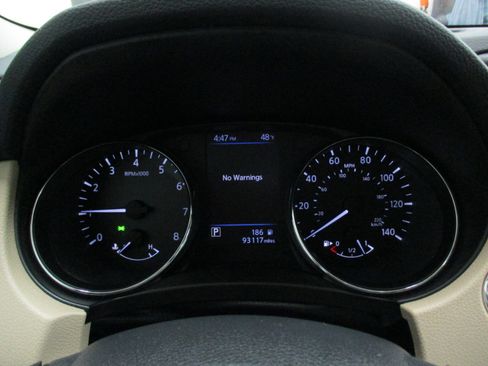 Used 2020 Nissan Rogue SL w/ Premium Package image 24