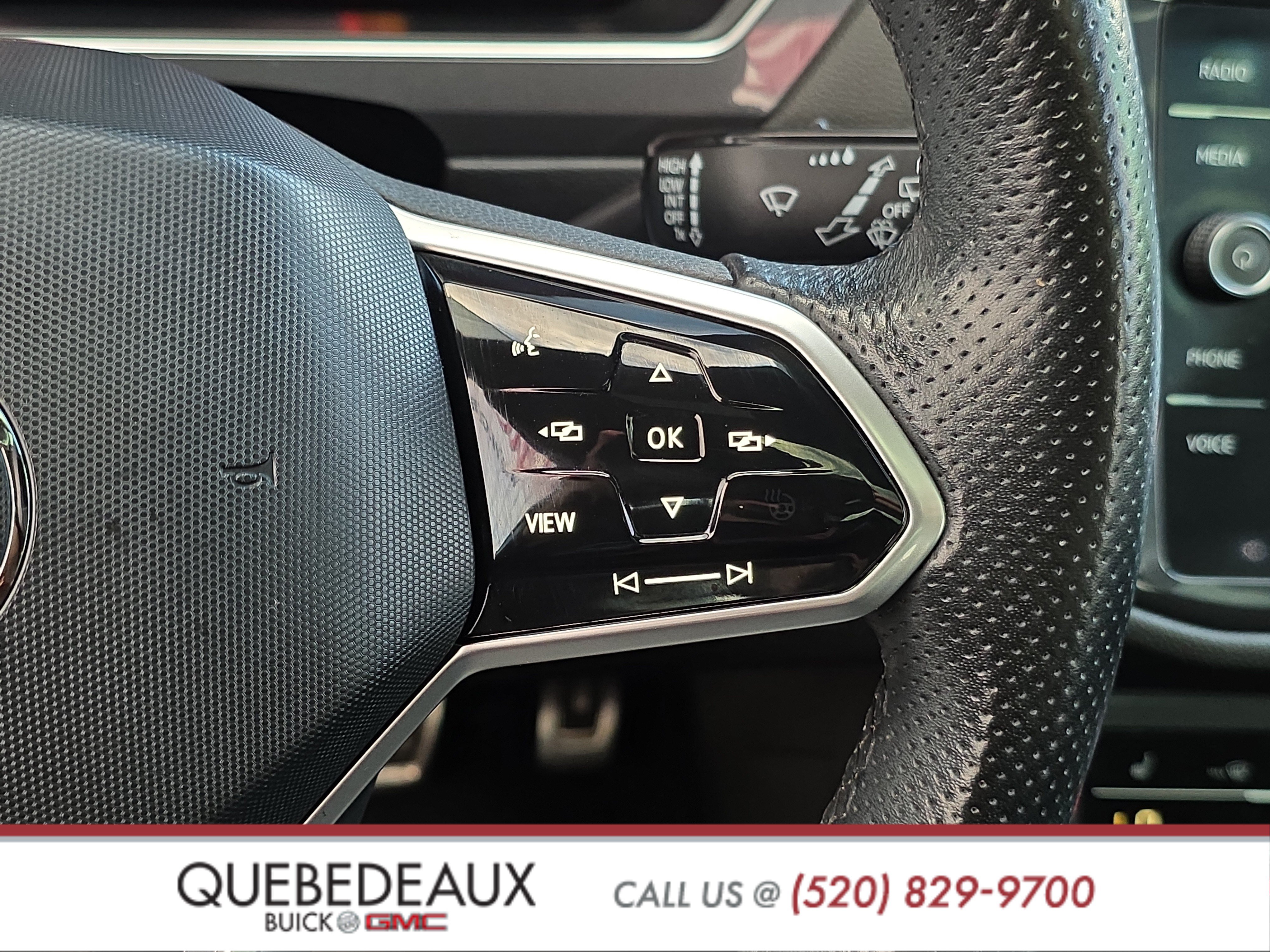 Used 2022 Volkswagen Tiguan SE R-Line FWD image 15
