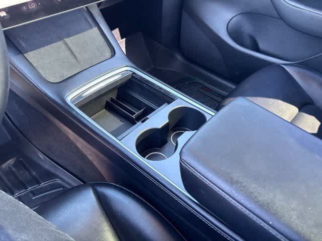 Used 2022 Tesla Model Y Performance AWD/4WD image 17