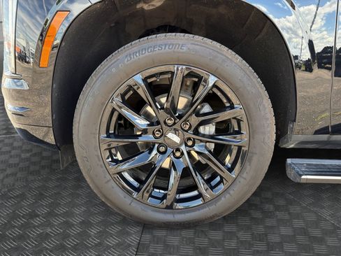 Used 2025 Cadillac Escalade Sport Platinum AWD/4WD image 16