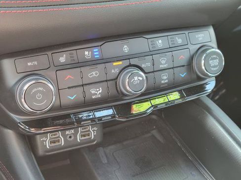 Used 2023 Dodge Durango R/T AWD/4WD image 20