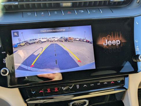 New 2026 Jeep Grand Cherokee Limited RWD image 19