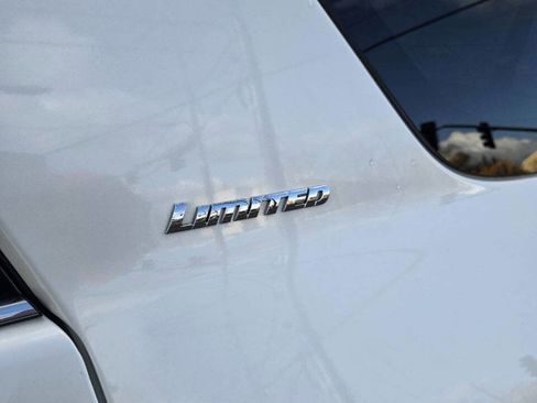 Used 2014 Toyota 4Runner Limited image 18