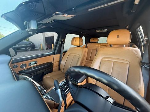Used 2019 Rolls-Royce Cullinan AWD/4WD image 36