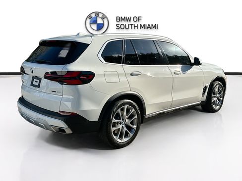 Certified 2024 BMW X5 sDrive40i image 7